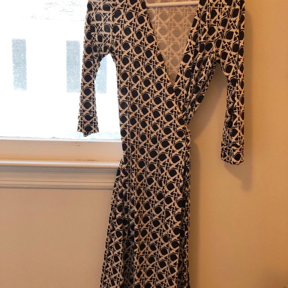 Diane Von Furstenberg Julian Wrap Dres - Picture 2 of 4